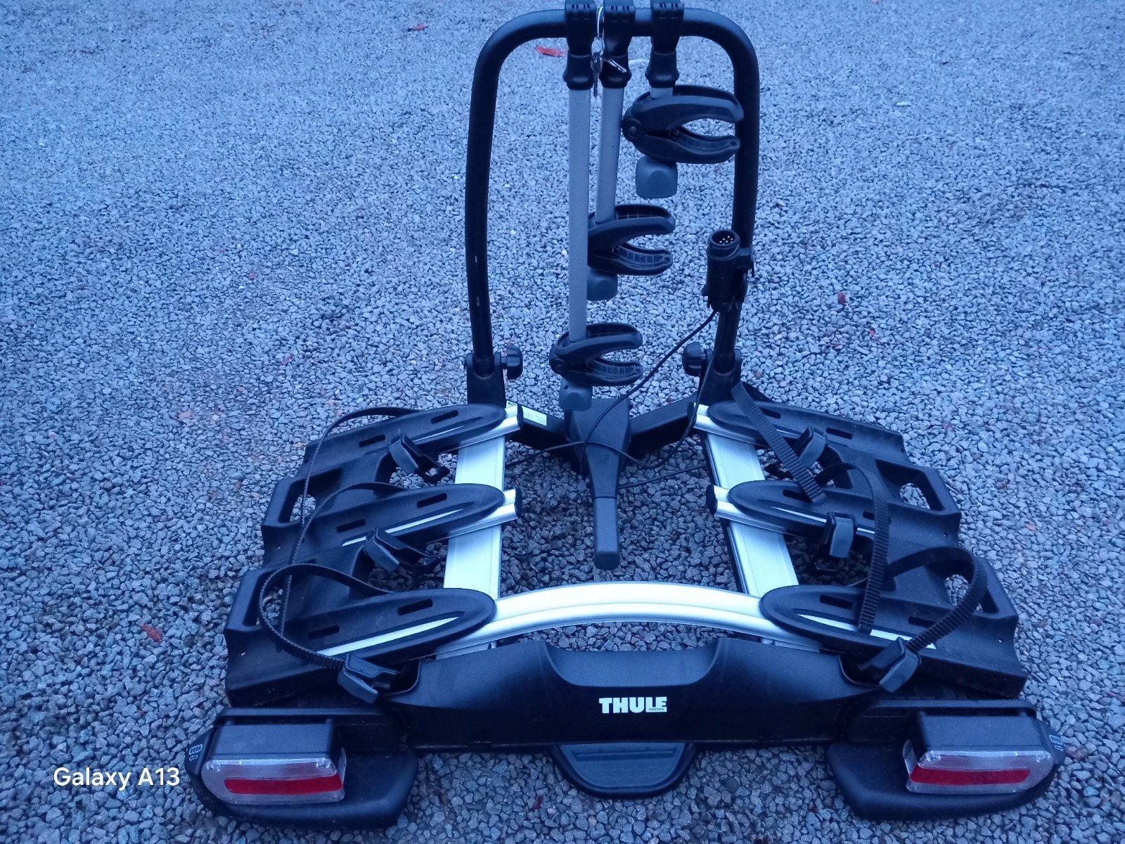 Thule velocompact 3 elektrische fietsen Opvouwbare kantel+sl, Auto diversen, Ophalen, 3 fietsen of meer, Nieuw, Brede banden