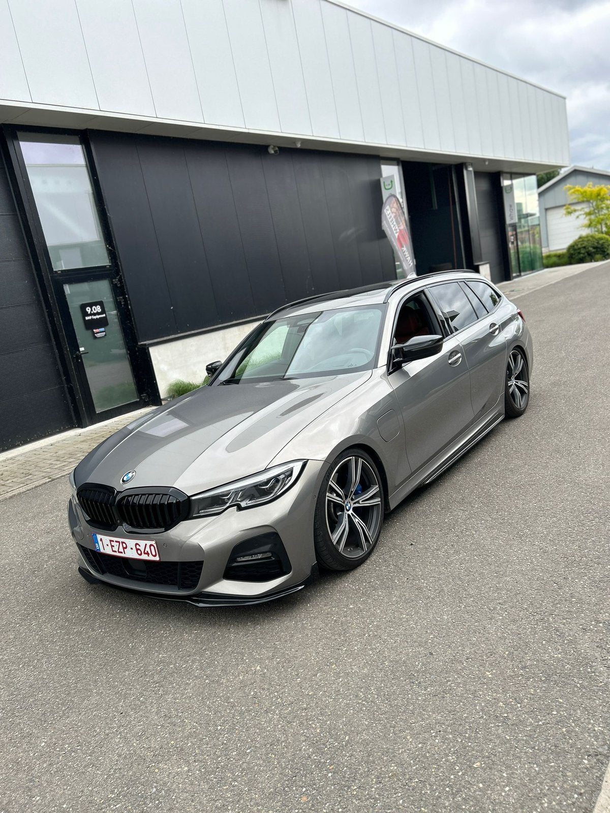 Bmw 330e, Autos, BMW, Particulier, Série 3, Attache-remorque, Hybride Électrique/Essence, Euro 6, Break, 5 portes, Automatique