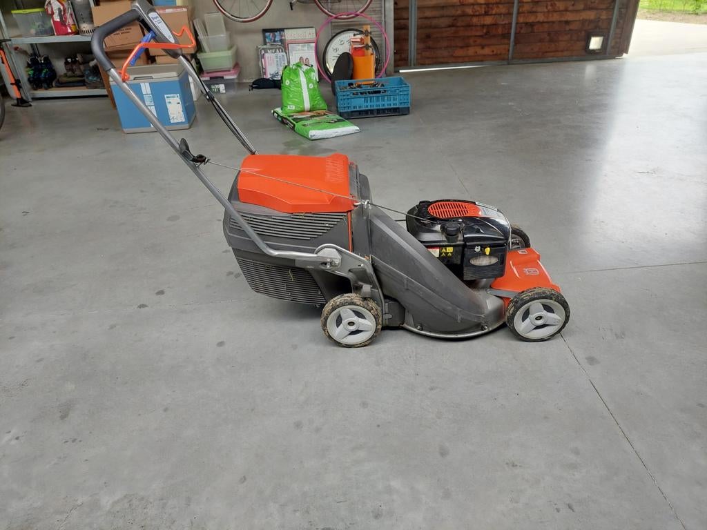 Husqvarna LC 48V grasmaaier, Tuin en Terras, Ophalen, Gebruikt, Opvangbak, Benzine-grasmaaier
