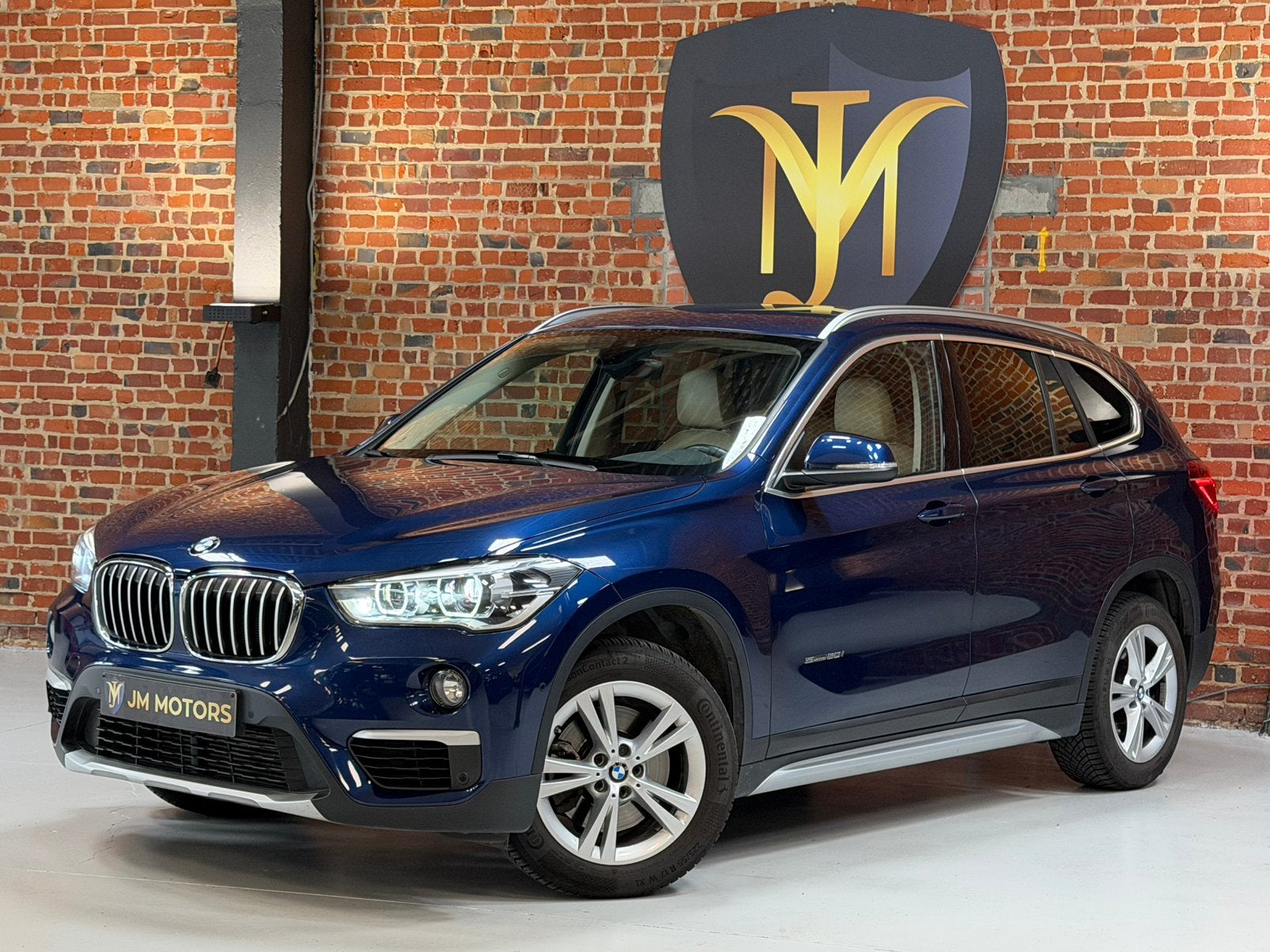 BMW X1 2.0i sDrive - Automatique - LED - 1er propriétaire, Autos, Achat, Entreprise, Entretenue par le concessionnaire, 5 portes