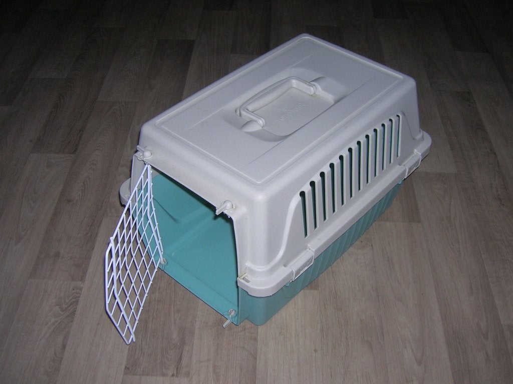 Kattenbench ( Ferplast ) Licht blauw/wit, Ophalen, Zo goed als nieuw