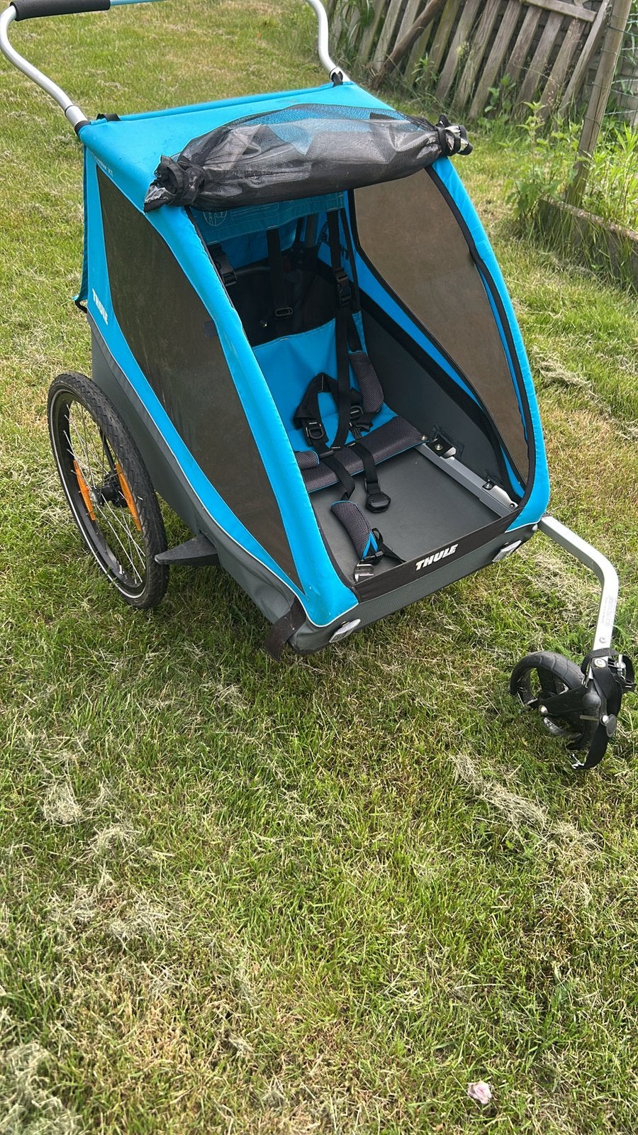 Fietskar Thule XT2, Fietsen en Brommers, Fietsaccessoires | Aanhangwagens en Karren, Ophalen, Zo goed als nieuw, Kinderkar, Opvouwbaar