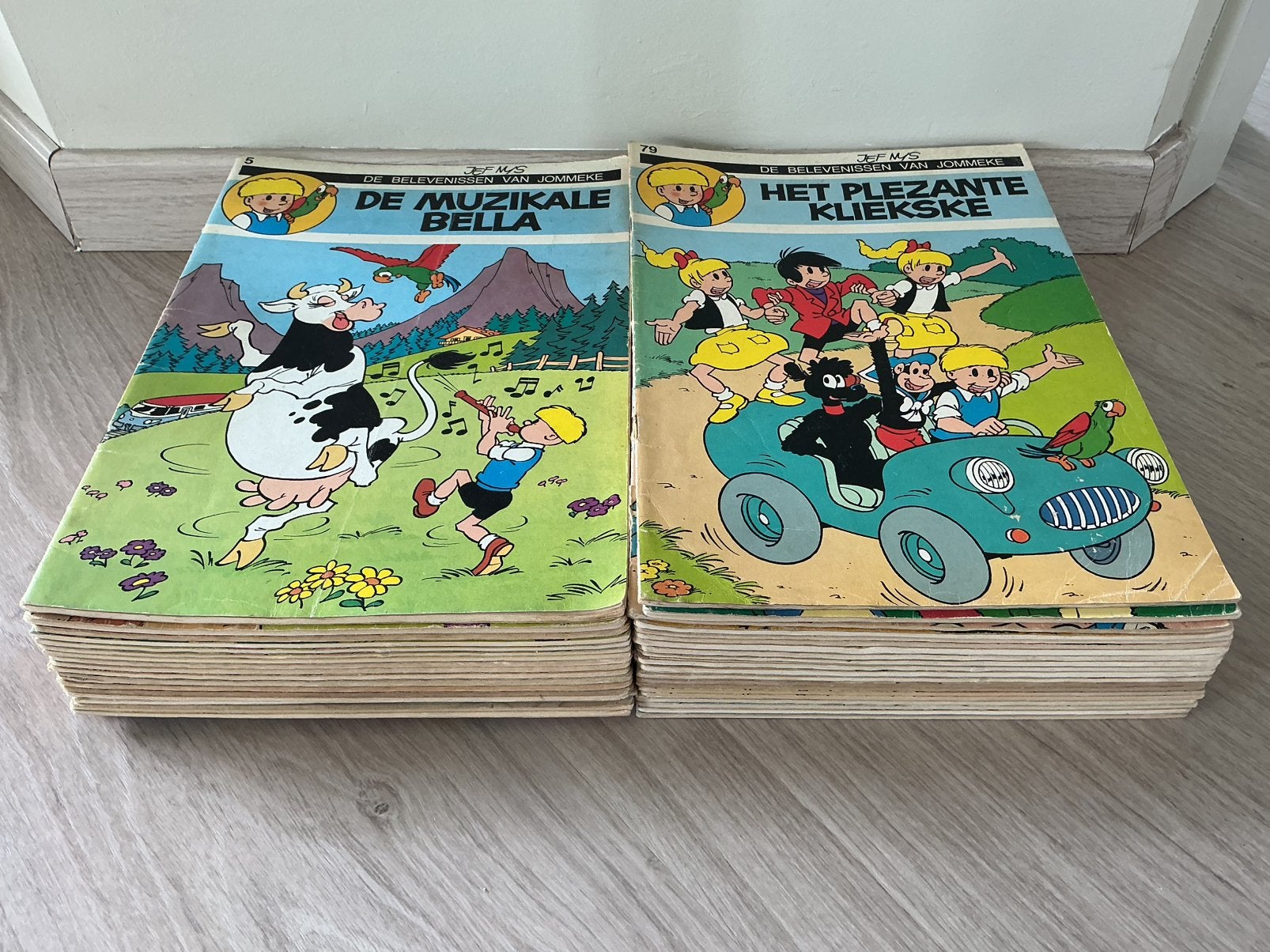 39 strips Jommeke zwart-wit, Ophalen, Zo goed als nieuw
