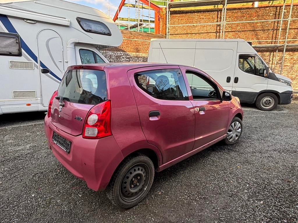 Suzuki Alto 2010 Lage prijs, professional of klusjesman!, Auto's, Suzuki, Euro 5, Stof, Overige kleuren, Bedrijf