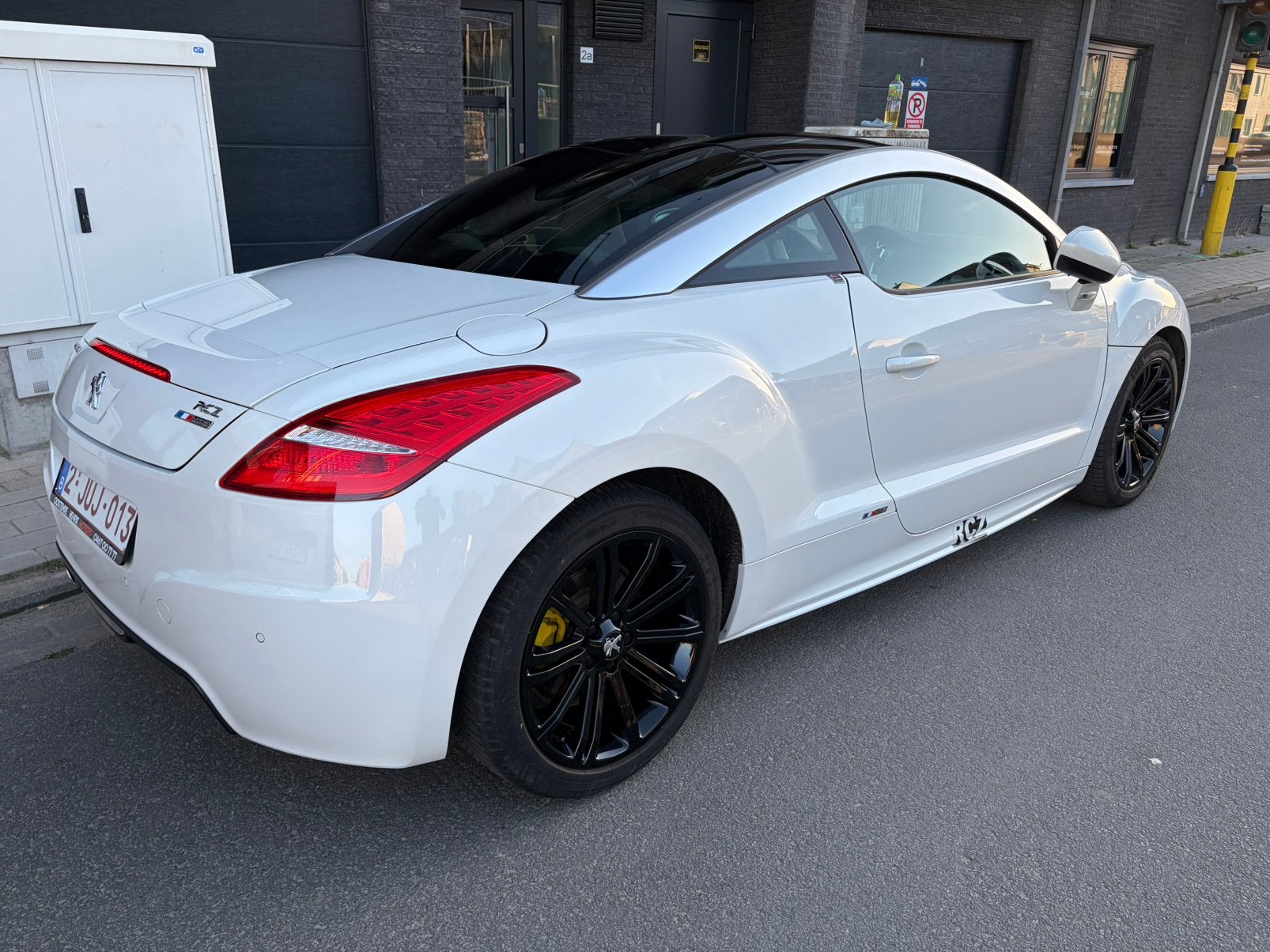 Peugeot RCZ version spéciale en excellent état, Autos, Cuir, Euro 5, Achat, Ordinateur de bord
