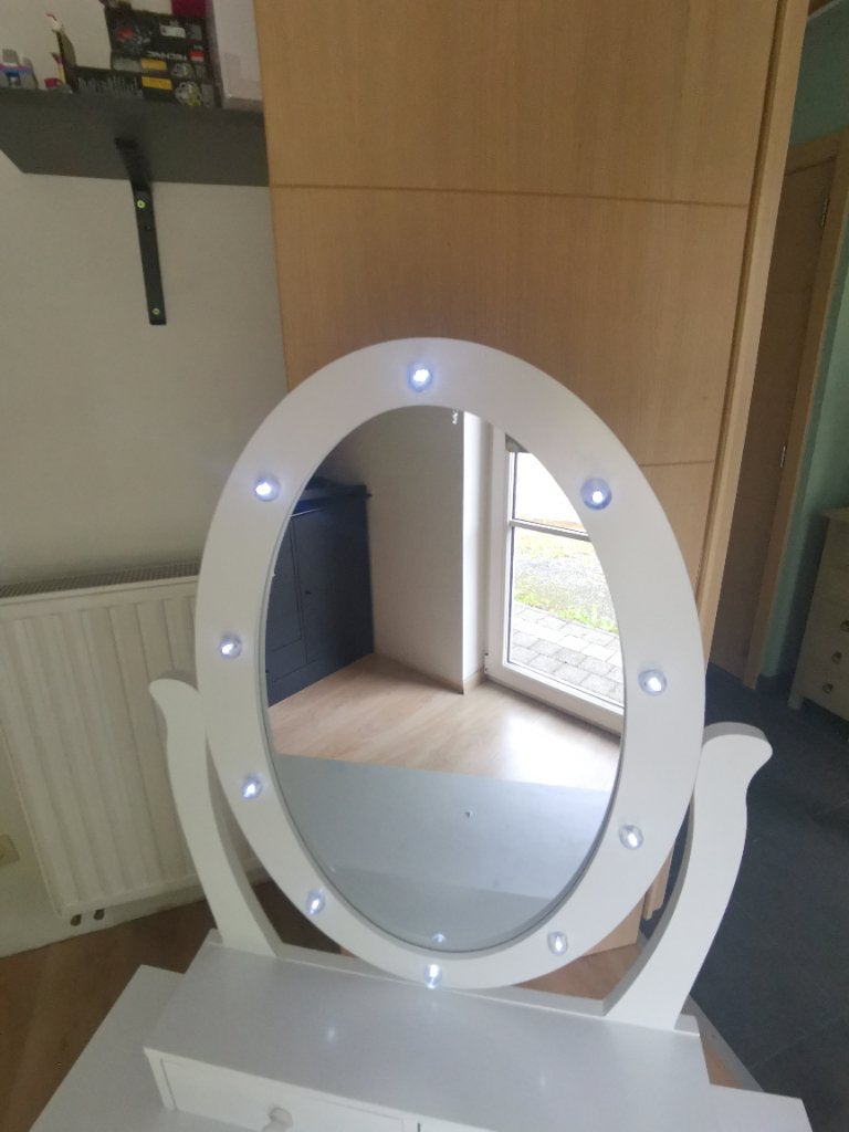 Coiffeuse la redoute, Enlèvement, Utilisé