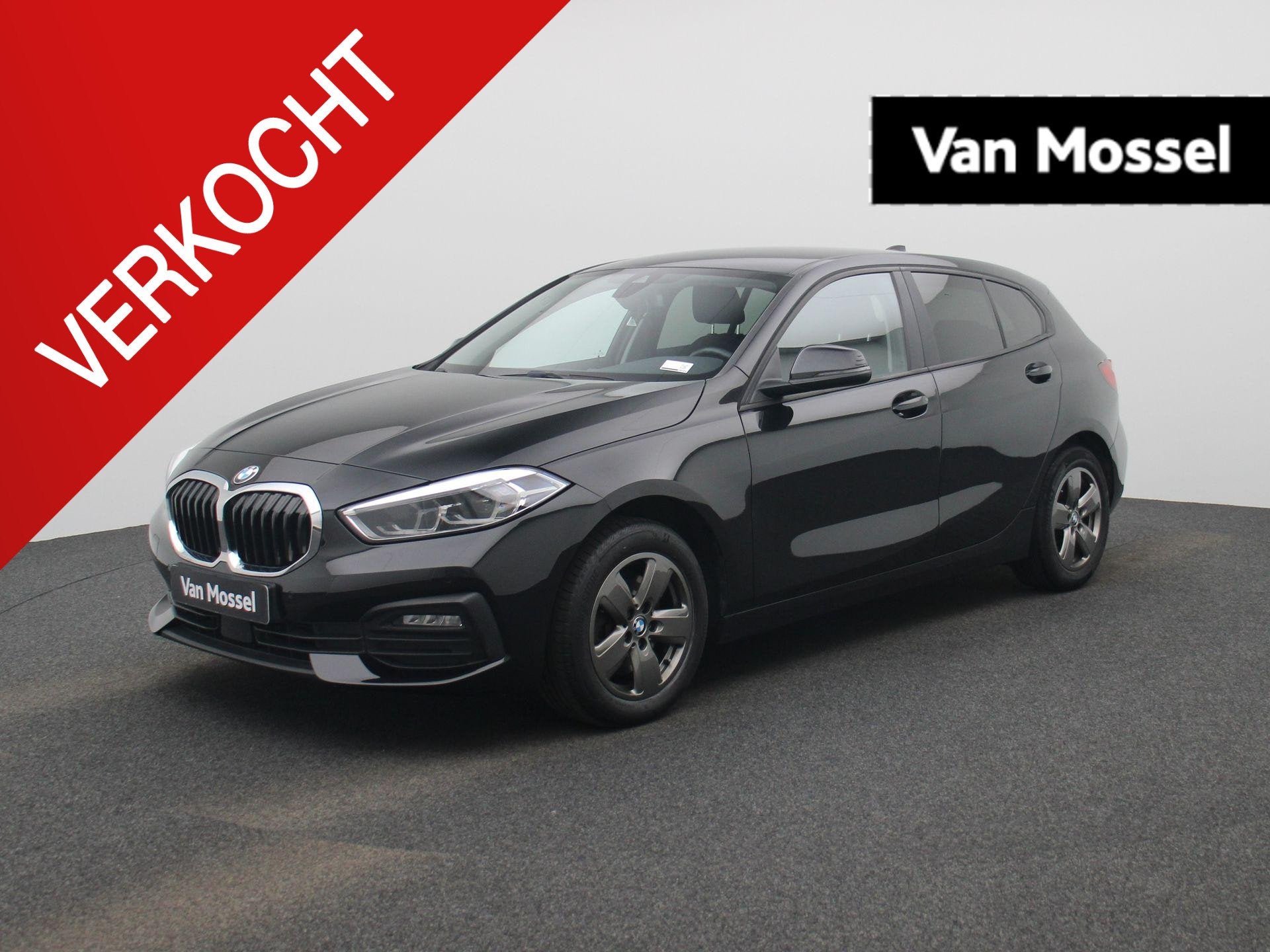 BMW 1-serie 118i Executive LED | NAVI | PDC | Zetelverwarmin, Auto's, BMW, Gebruikt, 136 pk, Zwart, Bedrijf