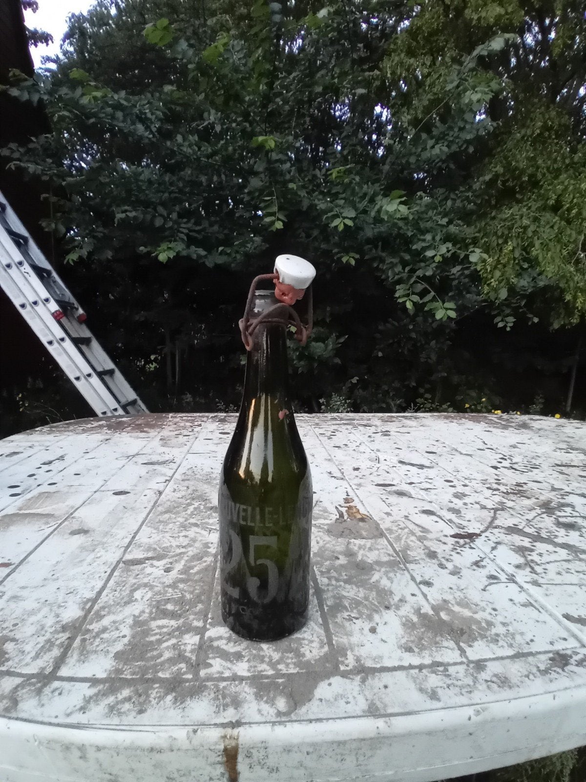 Oude vintage bierfles Ets Huvelle Lengrand 252, Ophalen of Verzenden