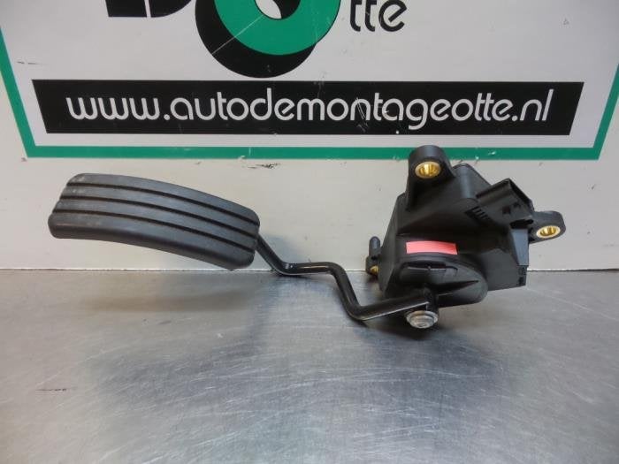 Capteur de position pédale d'accélérateur d'un Renault Cl, Renault, -, 3 mois de garantie, Utilisé