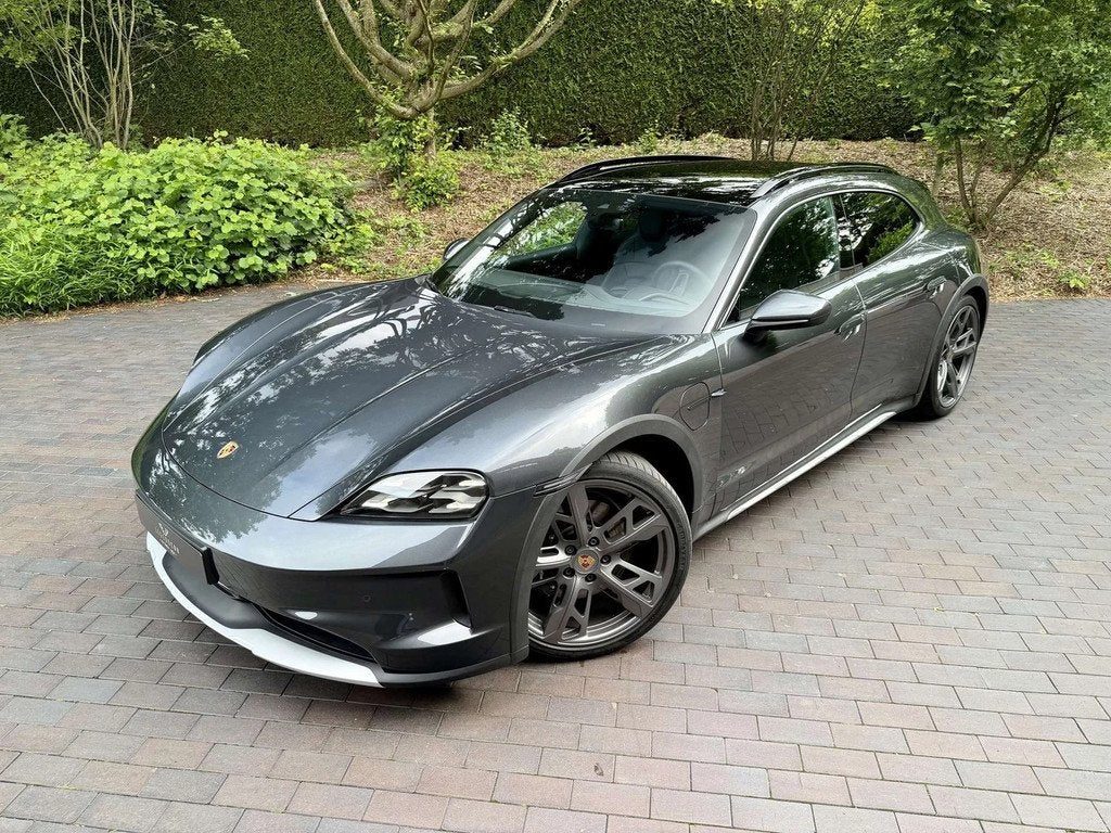 Porsche Taycan 4 Cross Turismo 105kWh/Pano/BOSE/HD-Matrix/AC, Automaat, Gebruikt, 435 pk, Leder