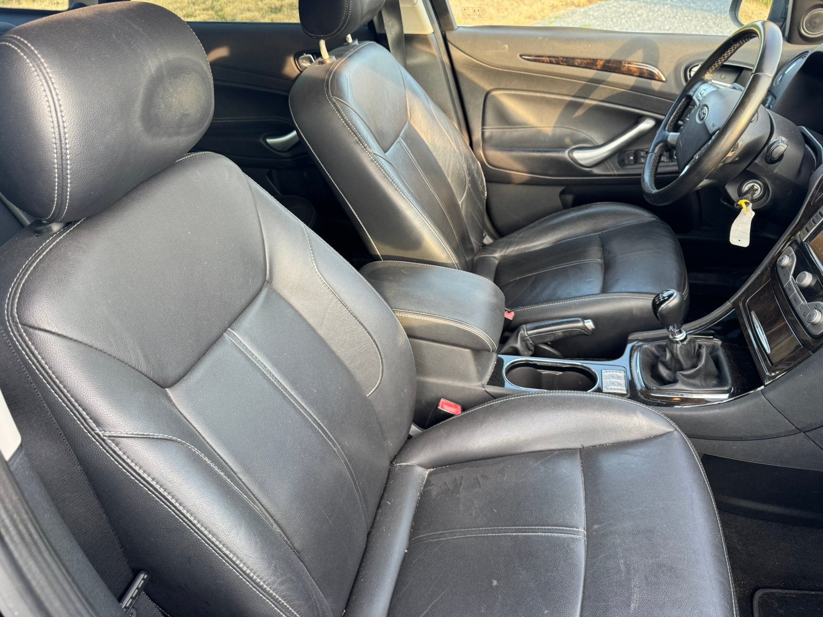Ford mondeo 2l 140ch ghia, Autos, Cuir, Achat, Intérieur cuir, Mondeo