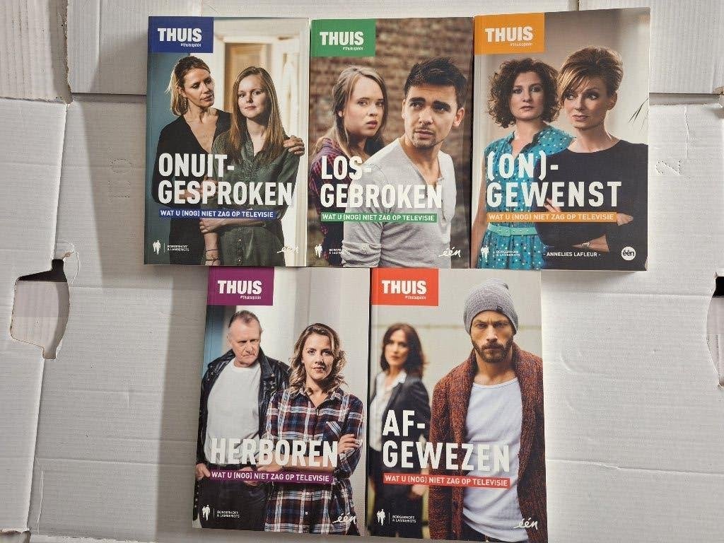 Boeken van de soap 'thuis', Boeken, Ophalen of Verzenden, Nieuw