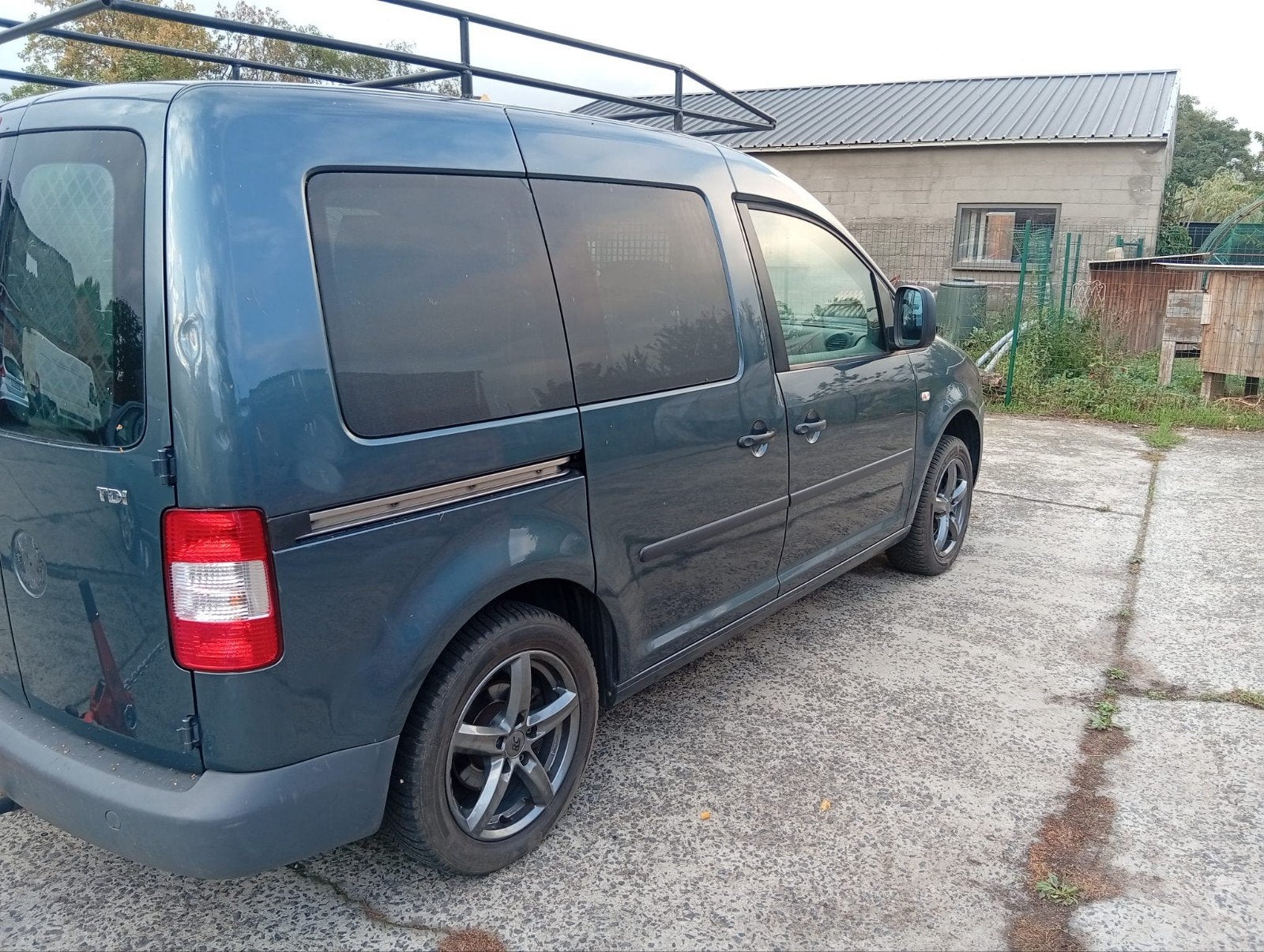 Vw Caddy 1.9 TDI (2009) – 105 PK – 193000km
​K, 1900 cc, Particulier, Te koop, 77 kW