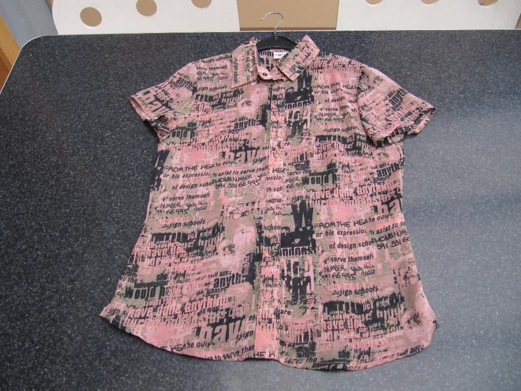 bloesje blouse nieuw , roze met print medium, korte mouw, Kleding | Dames, Blouses en Tunieken, Ophalen of Verzenden, Nieuw, Maat 38/40 (M)