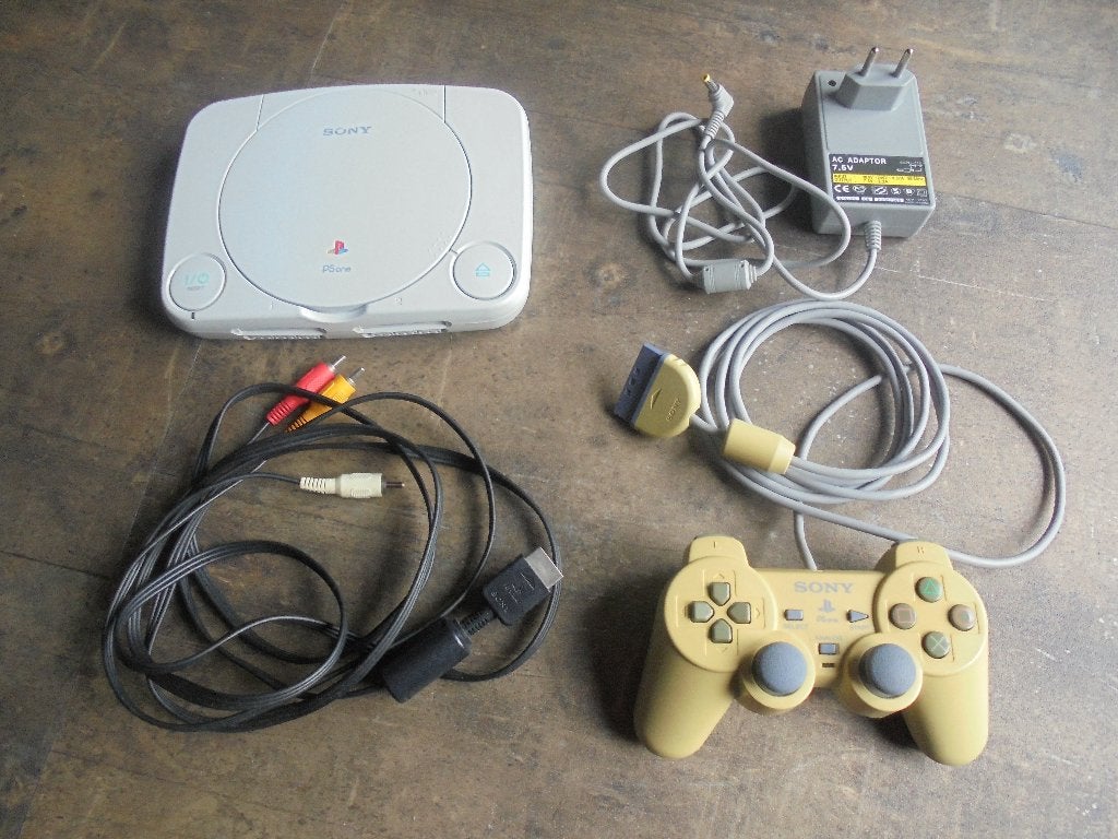 Sony PS One spelconsole (zie foto's), Consoles de jeu & Jeux vidéo, Consoles de jeu | Sony PlayStation 1, Enlèvement ou Envoi