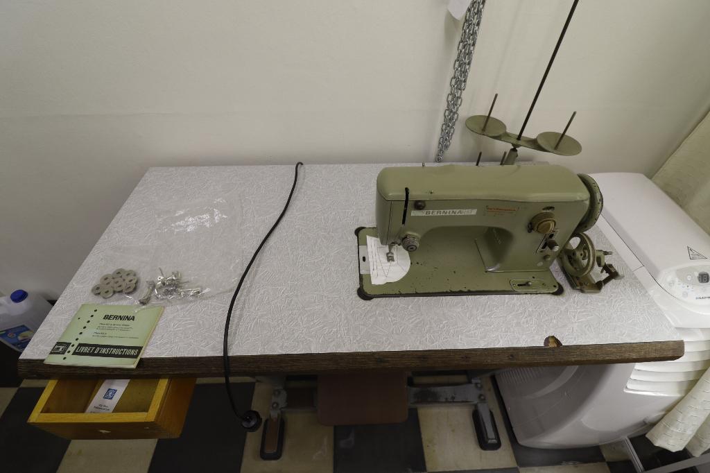 Bernina vintage naaimachine, Antiek en Kunst, Antiek | Naaimachines, Ophalen