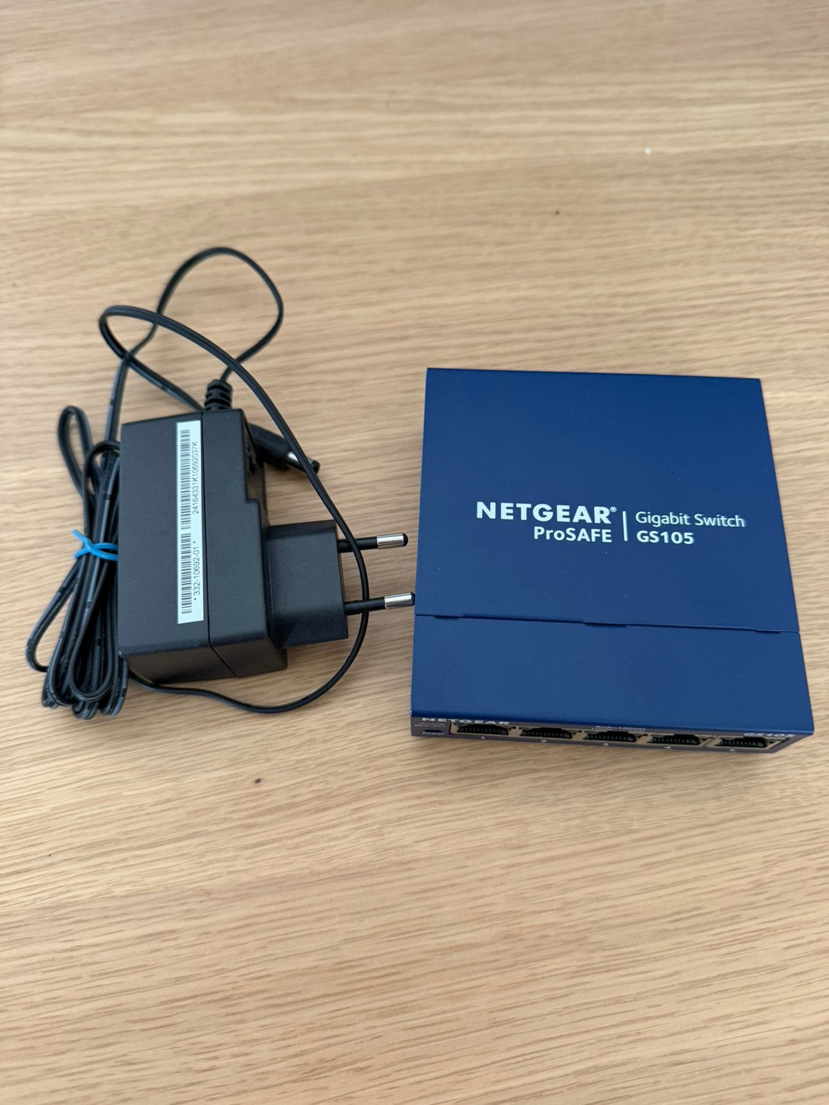 Netgear prosafe gs 105 perfecte staat, Computers en Software, Netwerk switches, Ophalen of Verzenden, Zo goed als nieuw