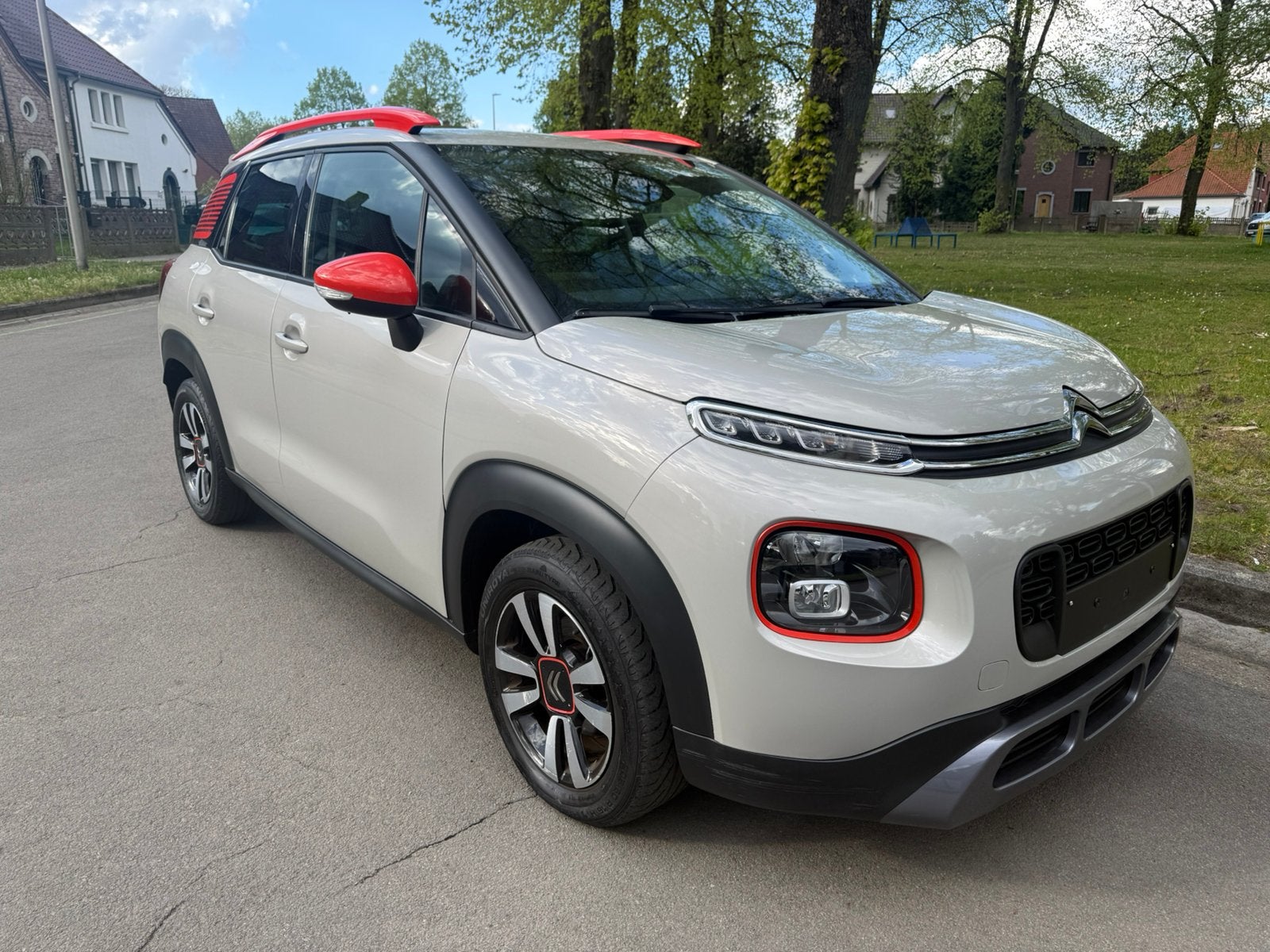 Citroen C3 Aircross S&S Shine 1.2i 2018 91900km Topstaat, Auto's, Citroën, Voorwielaandrijving, Overige kleuren, Handgeschakeld