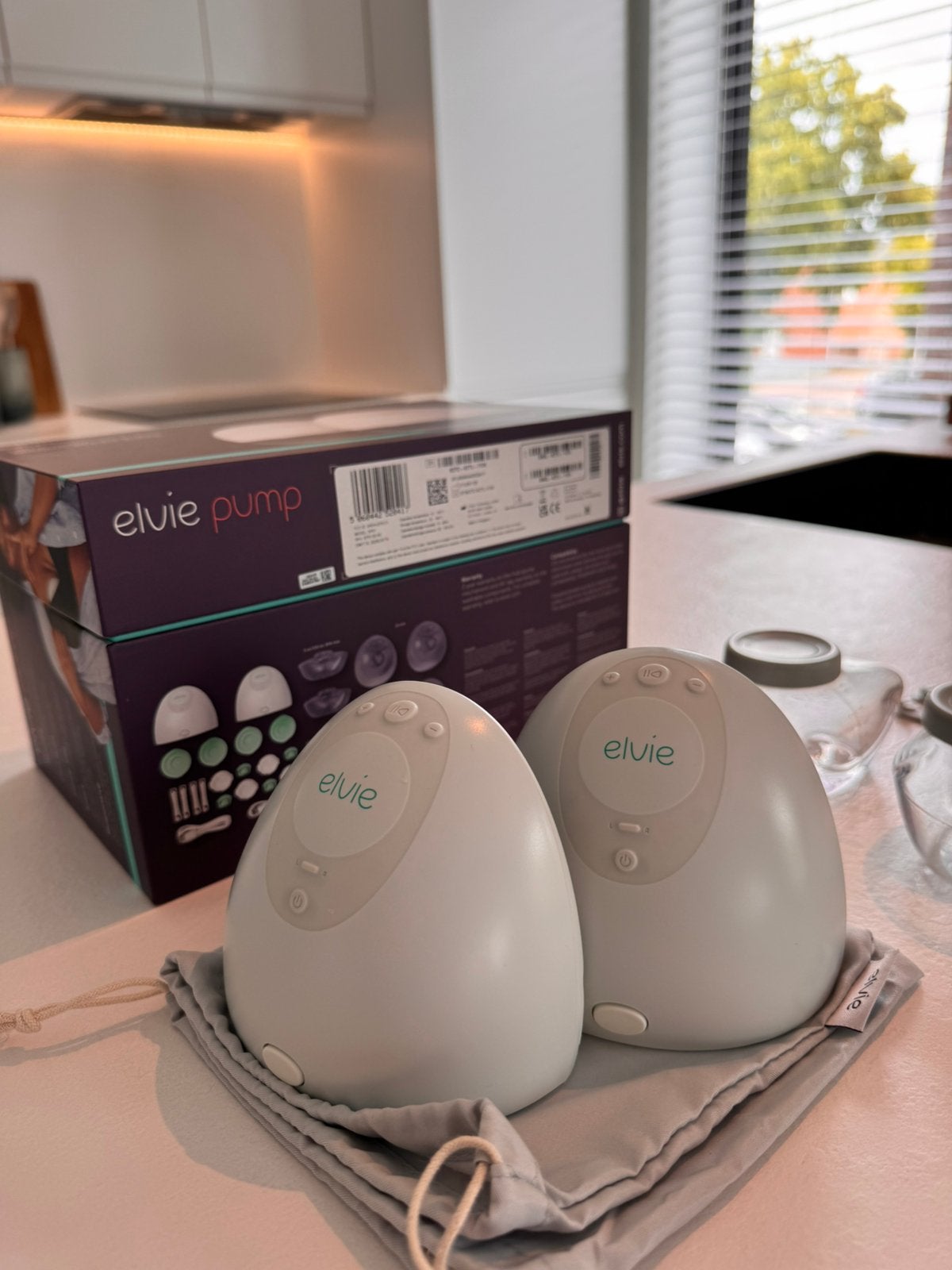 Elvie pump dubbele borstkolf, Kinderen en Baby's, Ophalen, Borstkolf, Zo goed als nieuw, Elvie