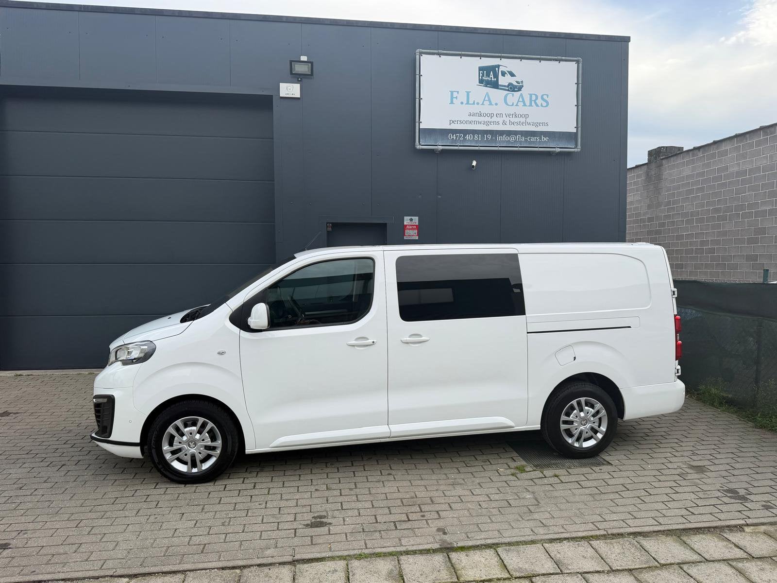 PEUGEOT EXPERT DUBBEL CABINE AUTOMAAT EURO6B AIRCO NAVI FULL, Auto's, Testrit aan huis, Stof, 4 cilinders, 2000 kg