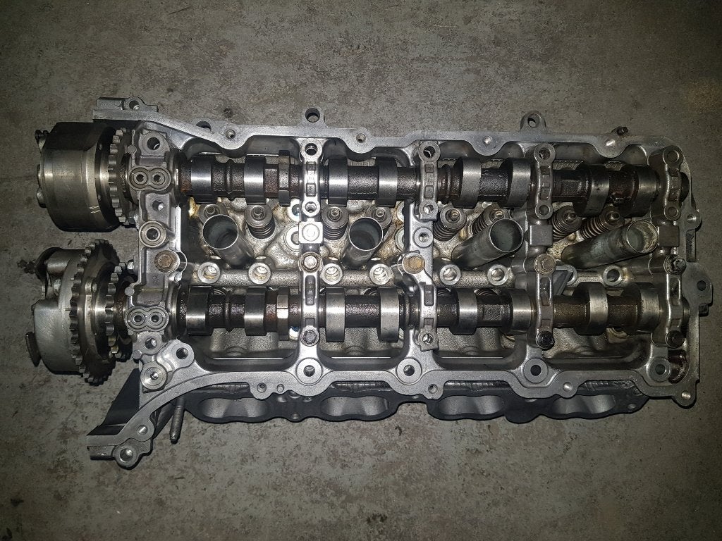 Cilinderkop-rechts Toyota Tundra 5.7 V8 32V VVT-I 2010, Enlèvement ou Envoi, Toyota