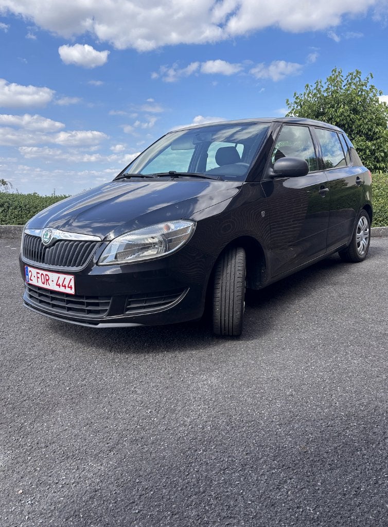 Skoda Fabia 1.2 benzine zwart bouwjaar 2012 101.400km, Voorwielaandrijving, Stof, Zwart, Zwart