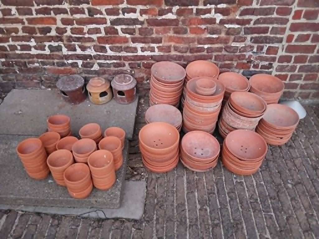 Verzameling duivenmateriaal