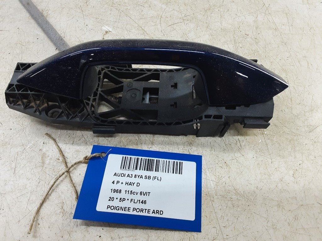 POIGNEE EXTERIEURE ARRIÈRE DROITE Audi A3 Sportback (8YA), Utilisé, Arrière, Audi