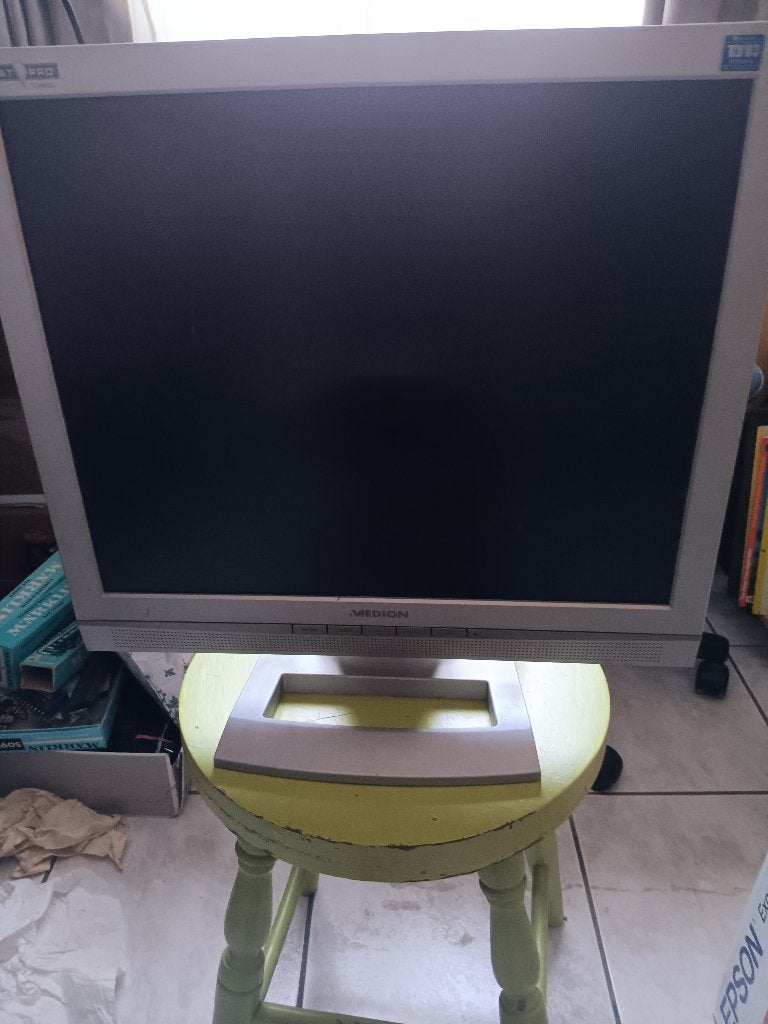 PC scherm Medion, Computers en Software, Monitoren, Ophalen, Draaibaar, 3 tot 5 ms, Overige typen
