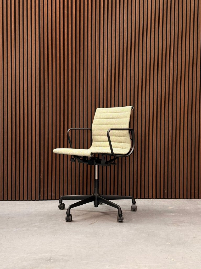 Vitra Eames Alumium bureaustoel - EA 118, Enlèvement ou Envoi