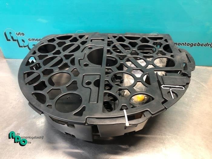 Kit de réparation pneus d'un Renault Twingo (Twingo 07-), Renault, -, 3 mois de garantie, Utilisé