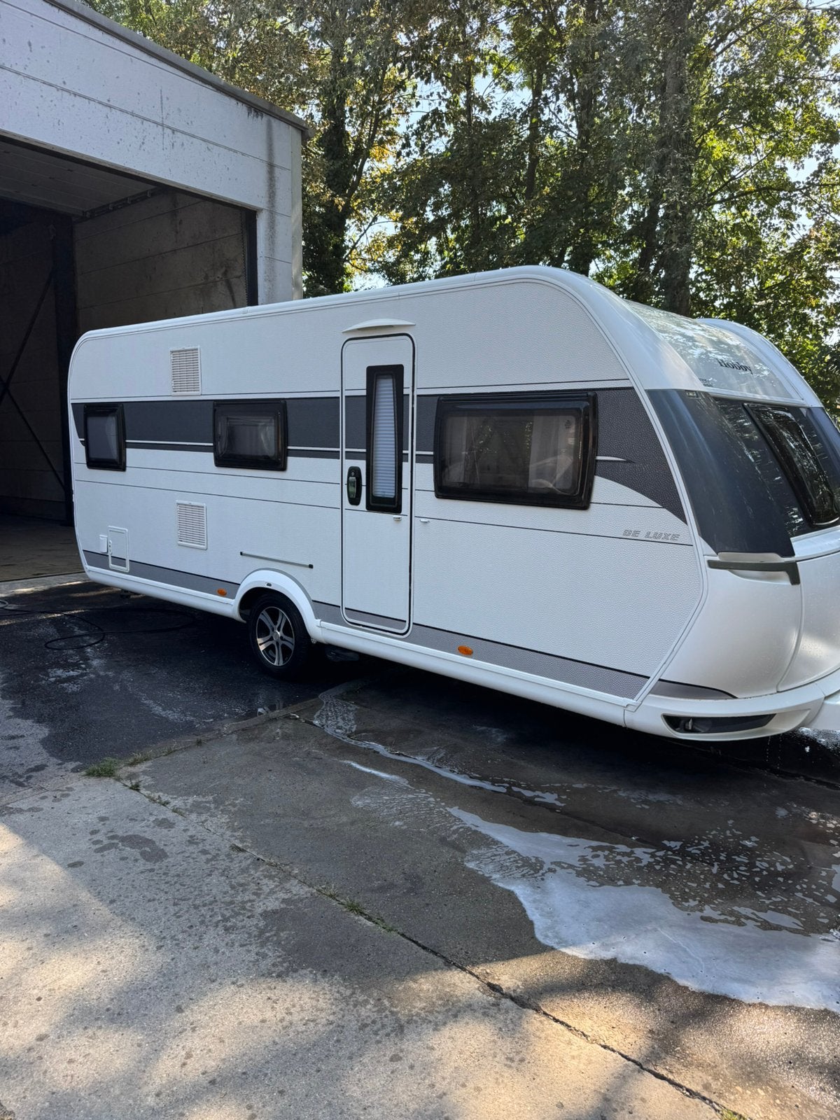 Hobby 545 KMF De Luxe 2022, Caravans en Kamperen, Caravans, Particulier, Mover, Hobby