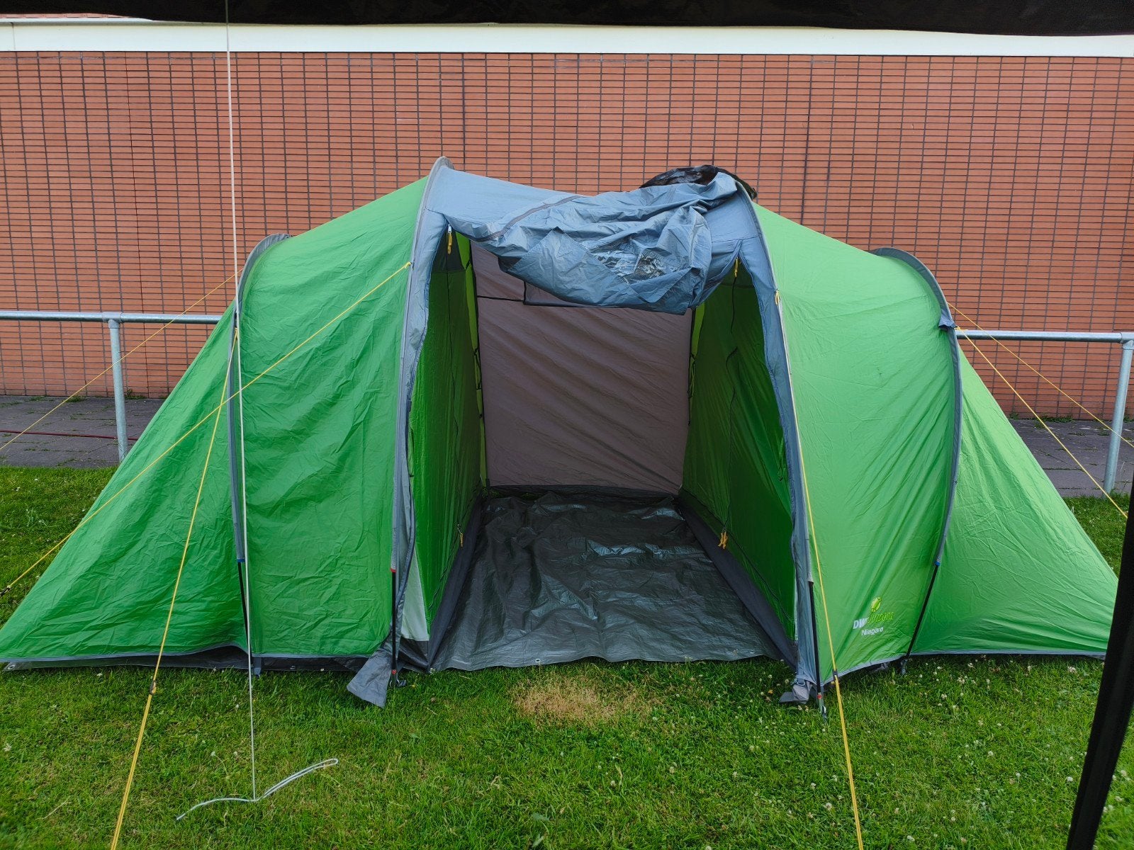 Grote familie kampeer tent, Caravans en Kamperen, Tenten, Ophalen