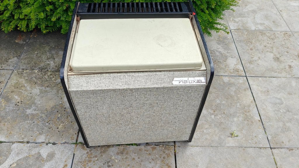 koelbox 12 en 220 Volt, Caravans en Kamperen, Ophalen, Gebruikt, Koelbox, Elektrisch