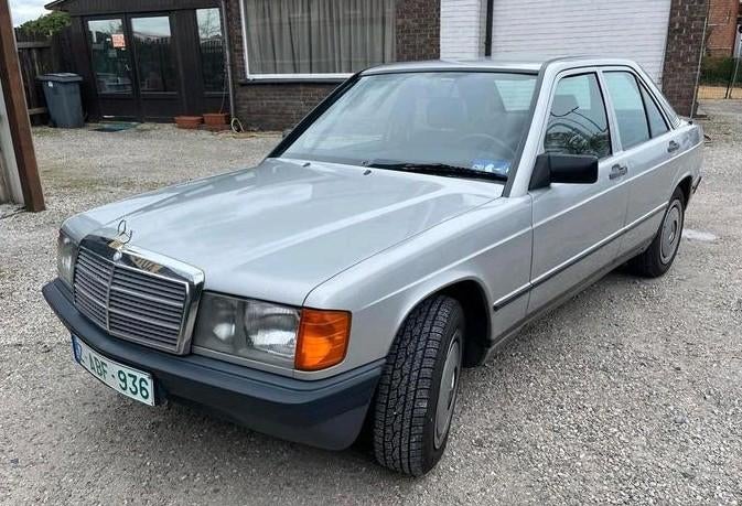 Mercedes 190E 2.0i 122pk Servo ABS Opendak 197dkm Oldtimer, Auto's, 90 kW, 4 deurs, Zwart, 4 cilinders