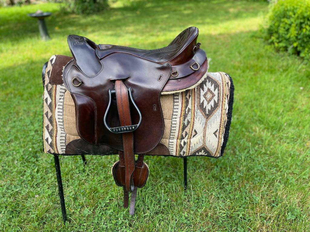 Selle de randonnée et d’endurance cheval Podium, Dieren en Toebehoren, Ophalen, Gebruikt, Overige soorten