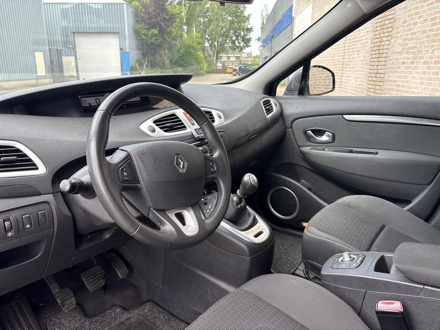 Renault Grand Scenic 1.4 TCe Dynamique | Climate | Cruise |, Auto's, Renault, Monovolume, Zwart, Zwart, Bedrijf