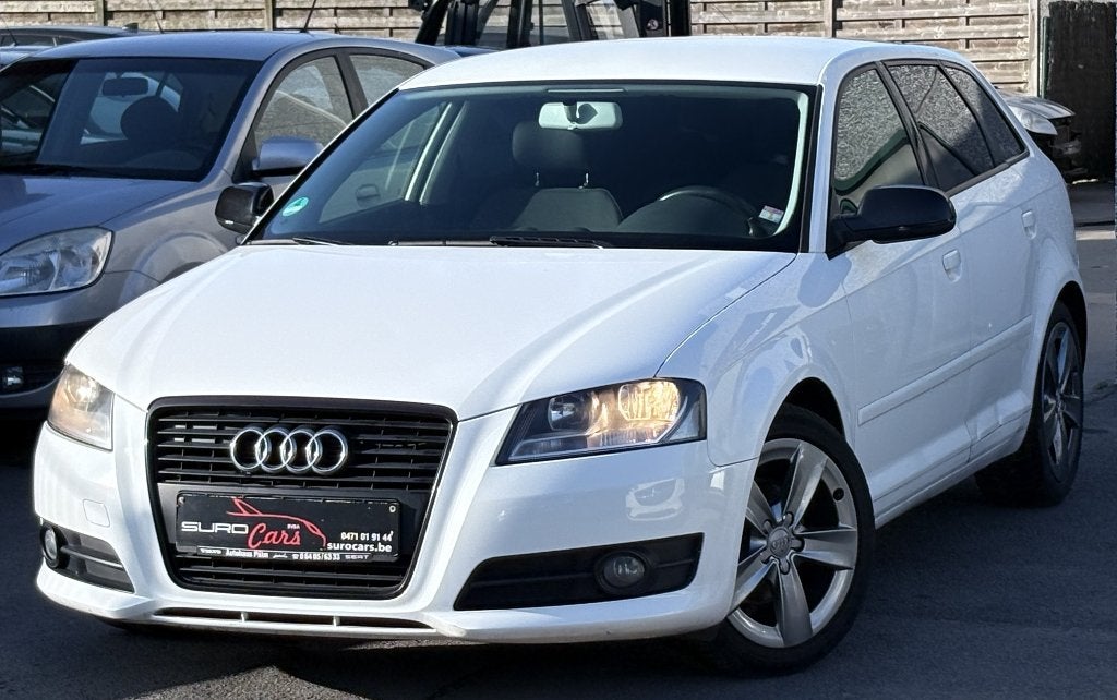 | Audi A3 S Line | 1.4 Benzine | 2010.11 | 178.000 km"s, Auto's, Audi, Voorwielaandrijving, Dealer onderhouden, Wit, Leder
