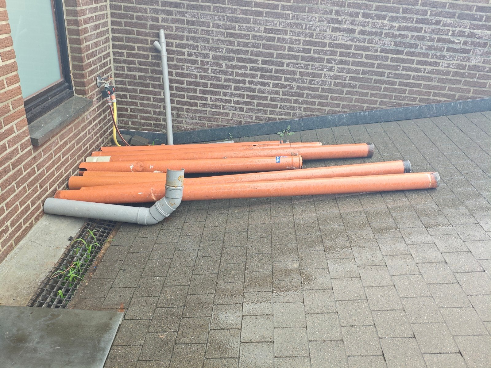 gratis afvoerbuizen, Ophalen