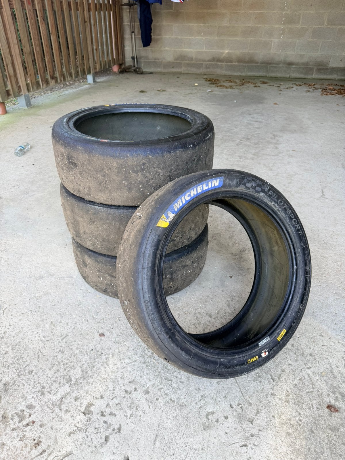 4 michelin slicks 205/60 17, Ophalen of Verzenden, Zo goed als nieuw