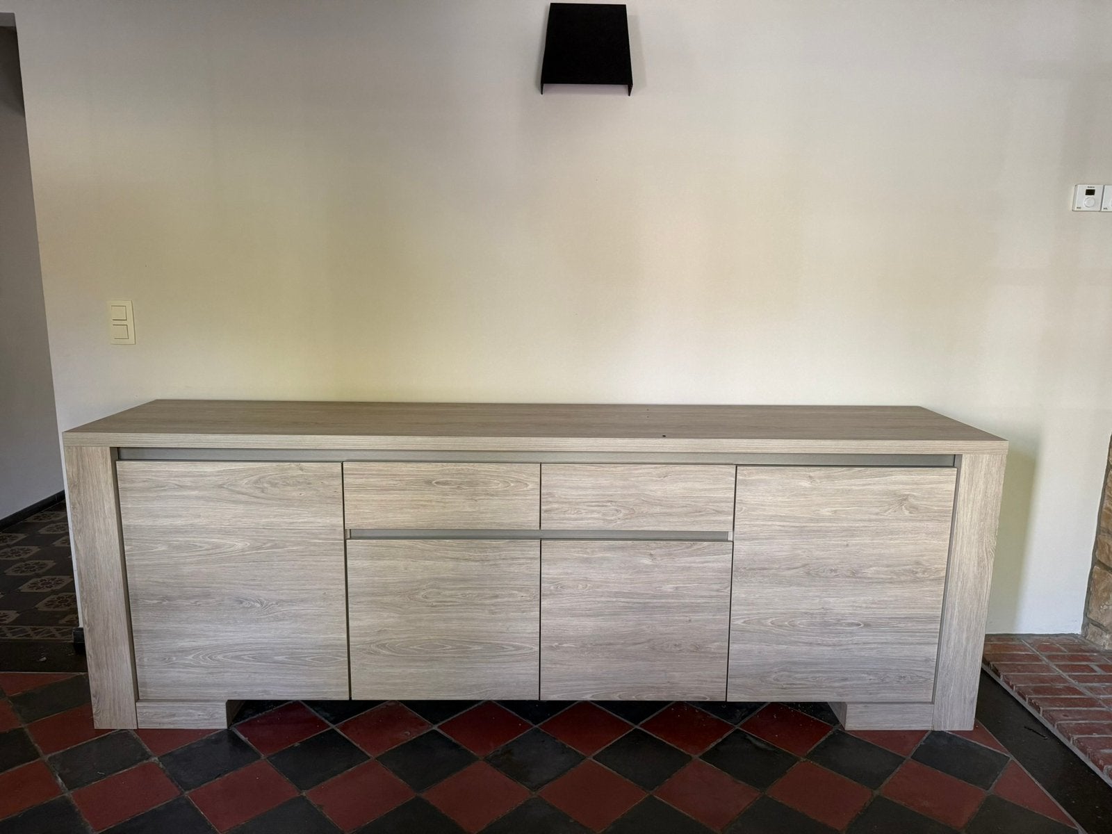 Grand buffet contemporain – Chêne clair – Très bon état, Enlèvement, Comme neuf, Chêne