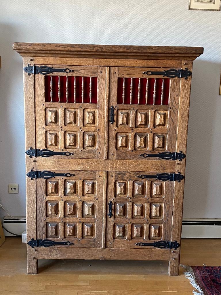 Spaanse massieven TV-kast, Huis en Inrichting, Ophalen, Gebruikt, Spaanse stijl, 100 tot 150 cm