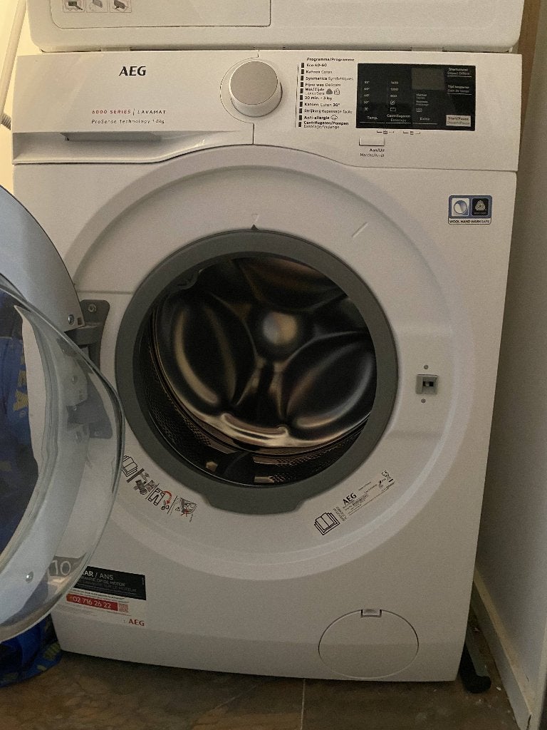 wasmachine, Ophalen, 6 tot 8 kg, Minder dan 85 cm, 1600 toeren of meer