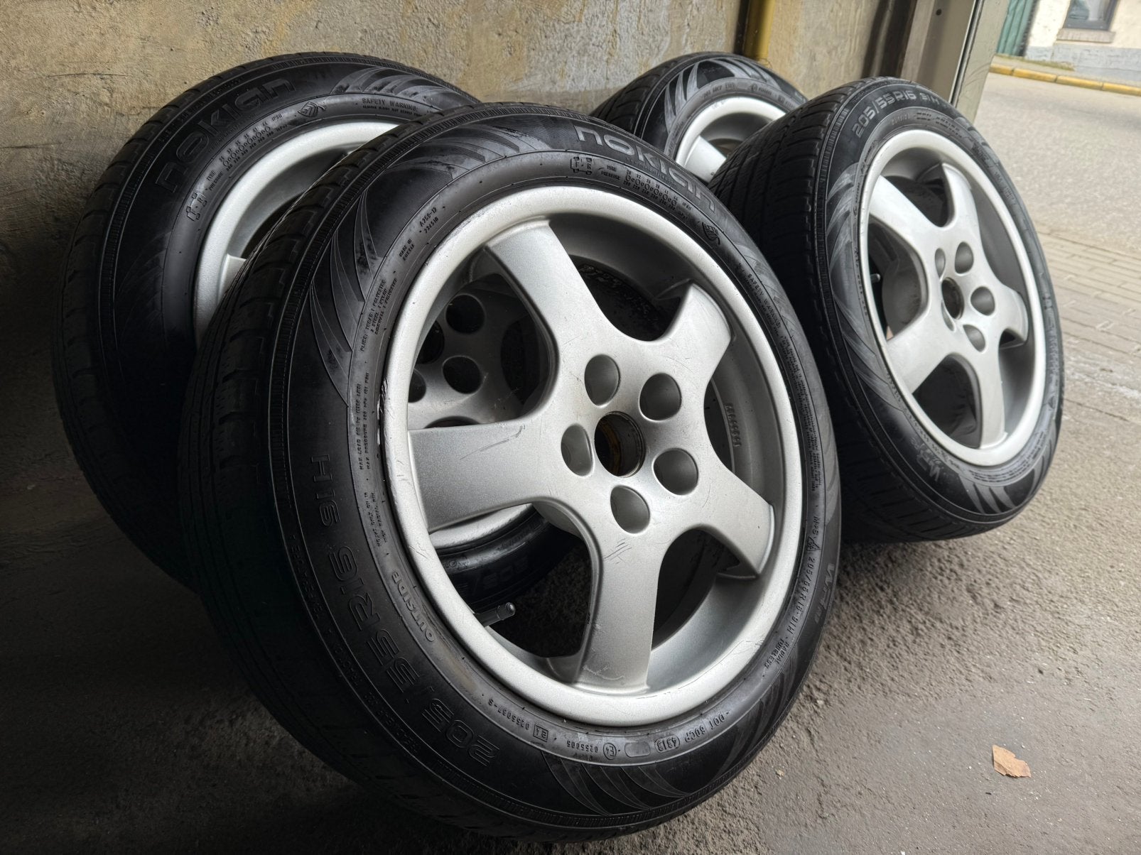 Prachtige VW BORBET aluminium velgen, 5x112, 205 55 16 band, Auto-onderdelen, Banden en Velgen, Ophalen, Gebruikt, 16 inch, Banden en Velgen