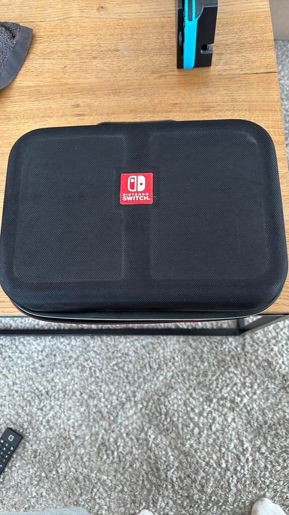 Nintendo Switch opbergcase (origineel) – enkel doos, Games en Spelcomputers, Spelcomputers | Nintendo Portables | Accessoires