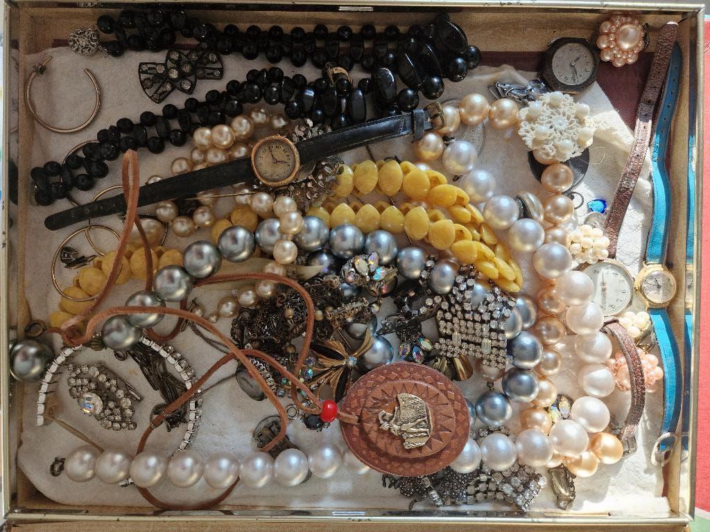 Juwelen antiek, Handtassen en Accessoires, Ophalen of Verzenden