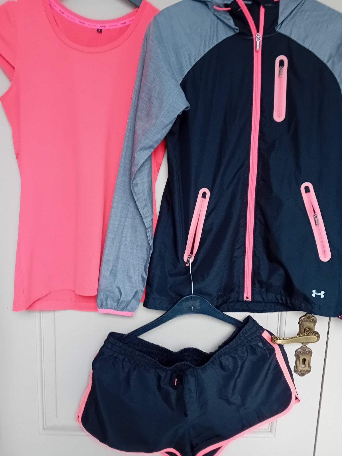 Mooie sportkledij maat S merk under amour, Kleding | Dames, Sportkleding, Ophalen of Verzenden, Maat 36 (S)