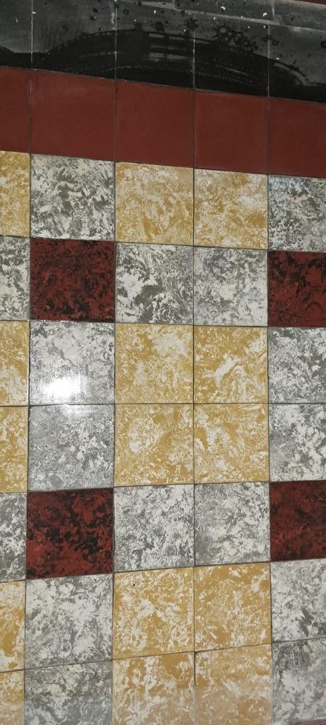 Antieke cementtegel met patroon, Ophalen