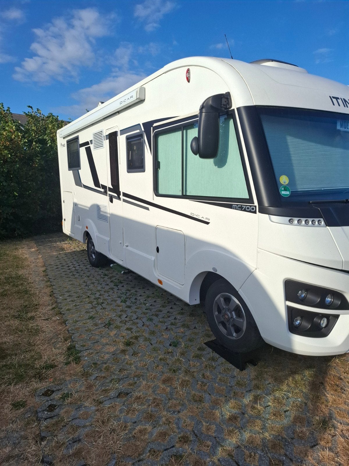 Intineo  intregral  2023 face to face, Caravans en Kamperen, Mobilhomes, Particulier
