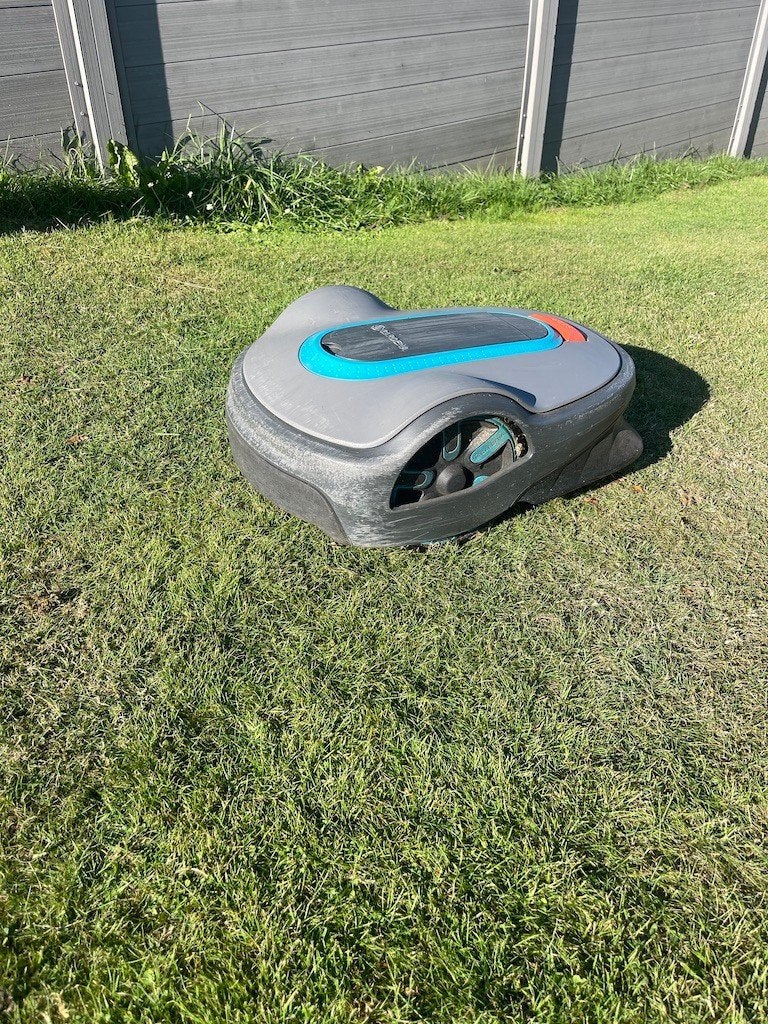 GARDENA SILENO 800 robotgrasmaaier, Tuin en Terras, Ophalen, Gebruikt, Gardena, Met regensensor
